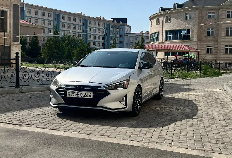 Kirayə Hyundai Elantra 2019