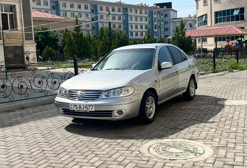 Kirayə Nissan Sunny 2006