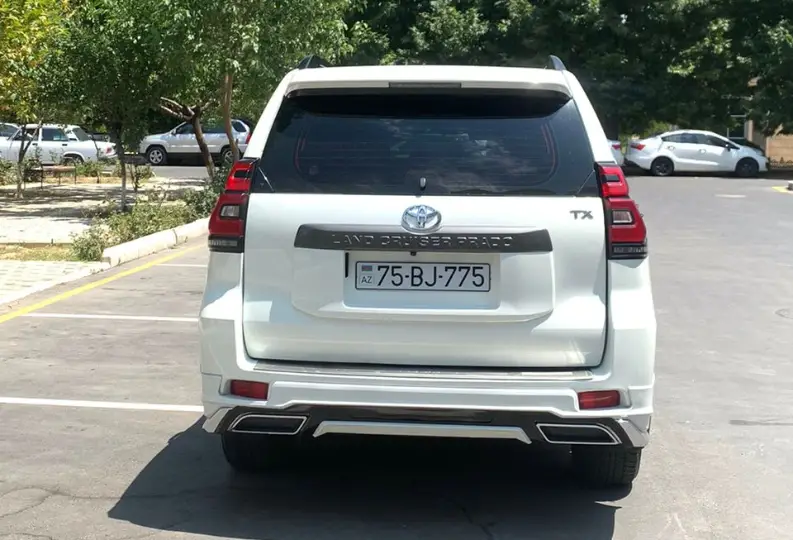 Kirayə Toyota Prado 2013