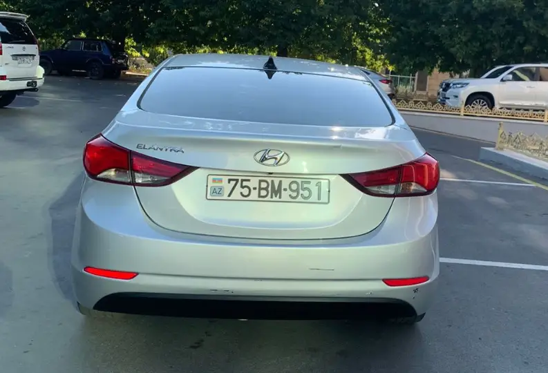 Kirayə Hyundai Elantra 2015