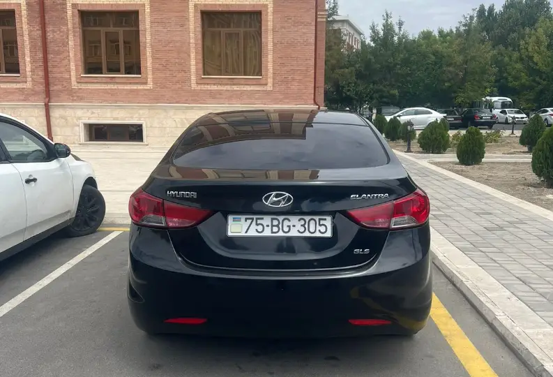 Kirayə Hyundai Elantra 2012