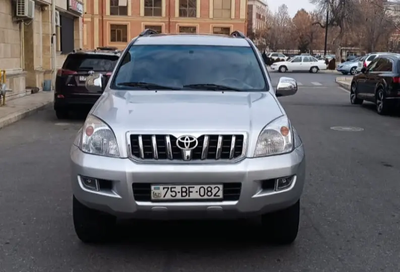 Kirayə Toyota Prado 2008