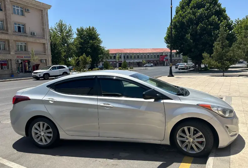 Kirayə Hyundai Elantra 2015