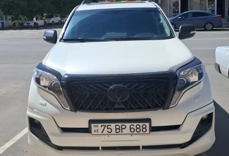 Kirayə Toyota Prado 2013