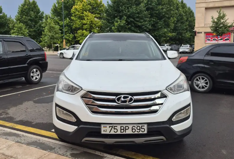Kirayə Hyundai Santafe 2015