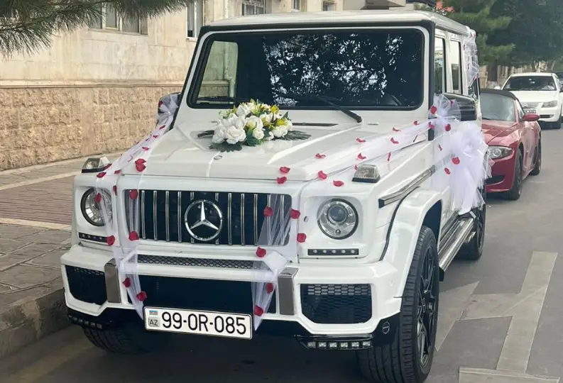 Kirayə Mercedes G300 Galen-Wagen 1999