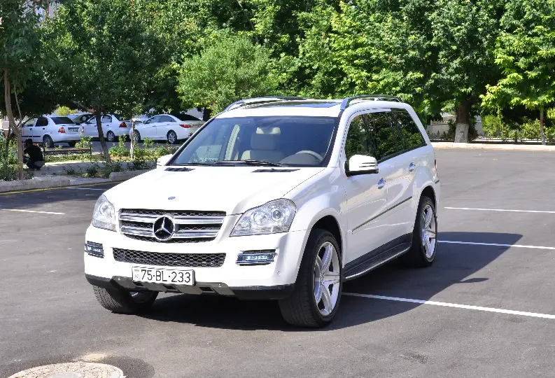 Kirayə Mercedes GL450 2007